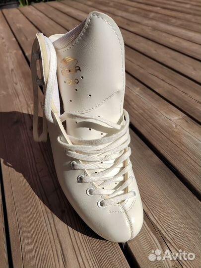 Коньки для фигурного катания Edea Brio 240