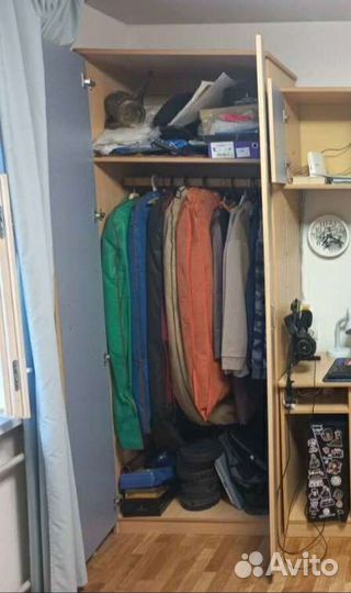 Шкаф платяной