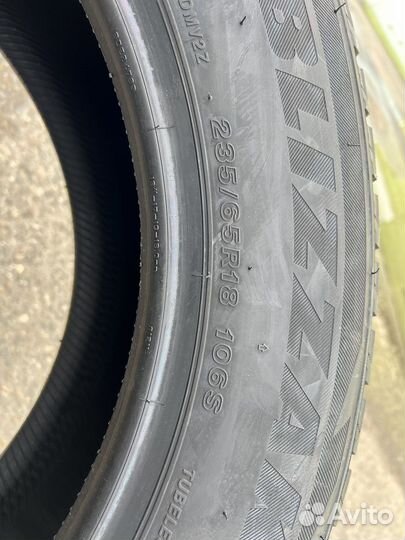 Bridgestone Blizzak DM-V2 235/65 R18 106S