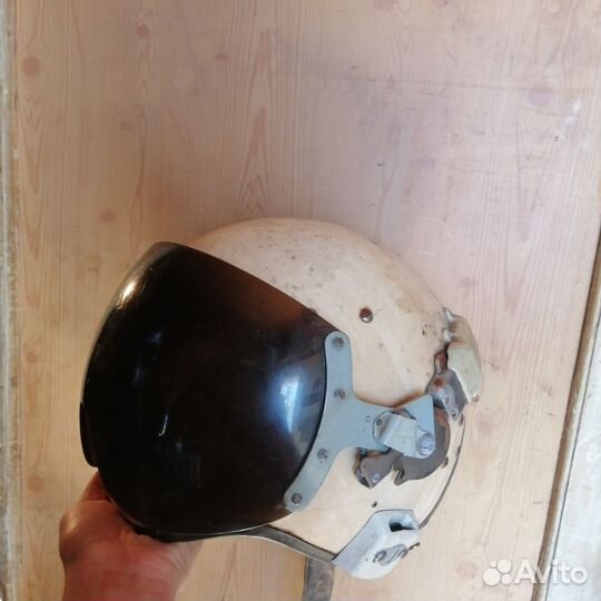 Вертолётный шлем