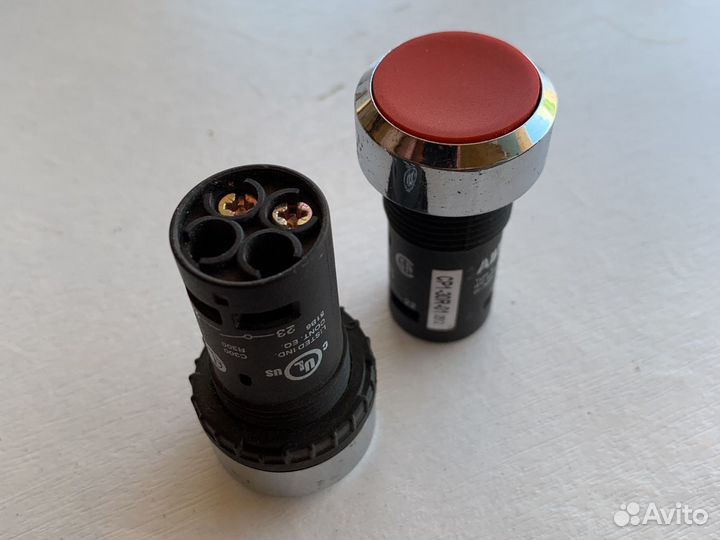 Кнопка ABB CP1-30R-10 красная без фиксации 1HO Red