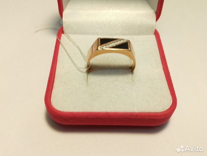 Перстень золотой