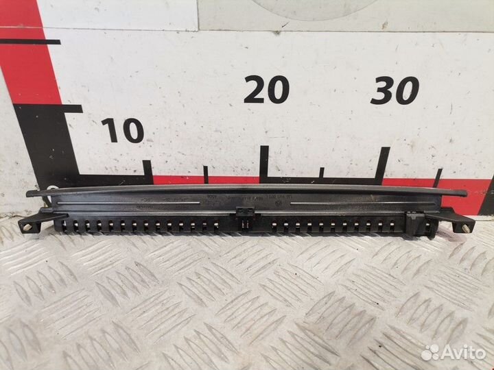 Стоп-сигнал Volkswagen Golf 3 1999 1J6945097C