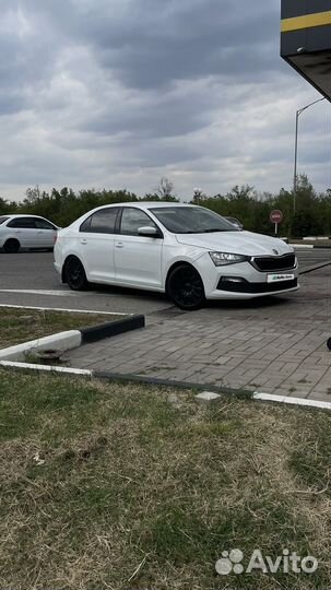 Skoda Rapid 1.6 МТ, 2021, 150 000 км