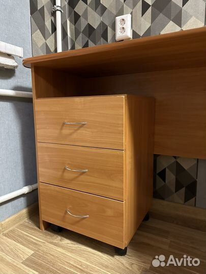 Компьютерный стол бу