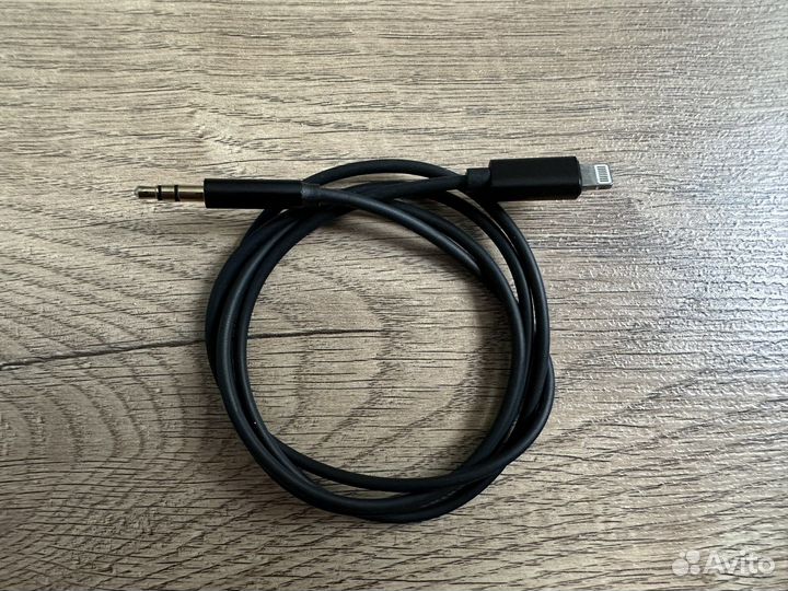 Кабель lightning - jack 3,5 (1м)
