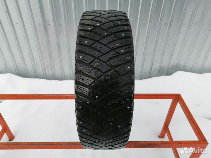 Goodyear Ultragrip Ice Arctic 215/65 R16 98T