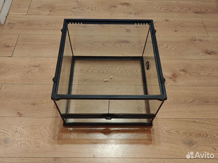 Стеклянный террариум ExoTerra в отличном состоянии