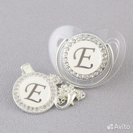 Соска пустышка со стразами