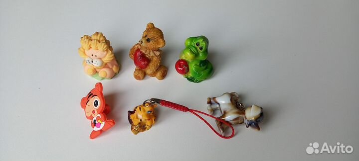 Игрушки из киндера пакетом