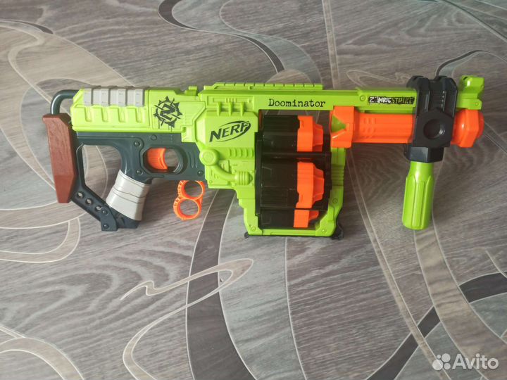 Читайте описание) Бластеры Nerf 4 штуки