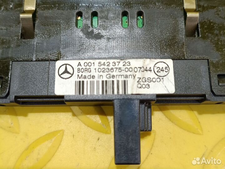 Дисплей парктроника Mercedes Benz W211