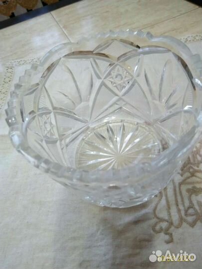 Хрустальная ваза