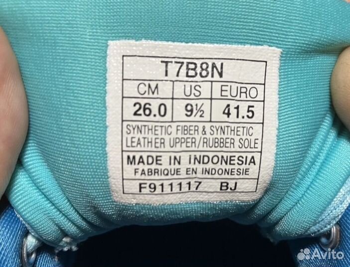 Кроссовки asics