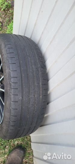 Continental ContiPremiumContact 5 215/55 R17 94V