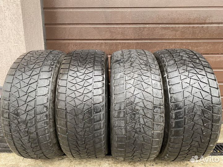 Bridgestone Blizzak DM-V2 255/50 R19