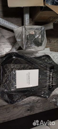 Кресло Noblechairs Hero Black/Gold