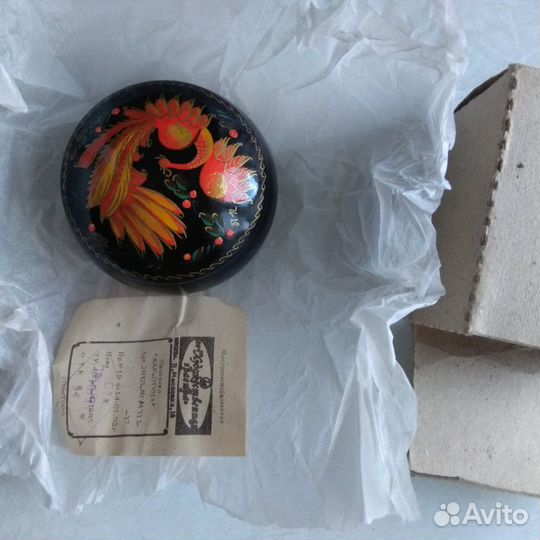 Шкатулка металлическая