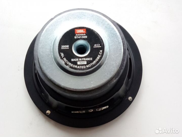 Динамик для сабвуфера