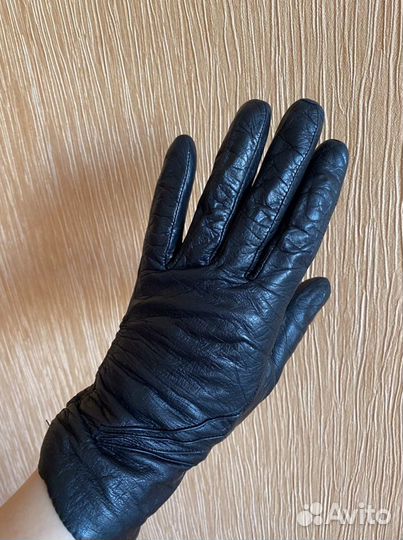 Перчатки женские разные