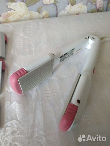 Выпрямитель для волос с дополнительными насадками