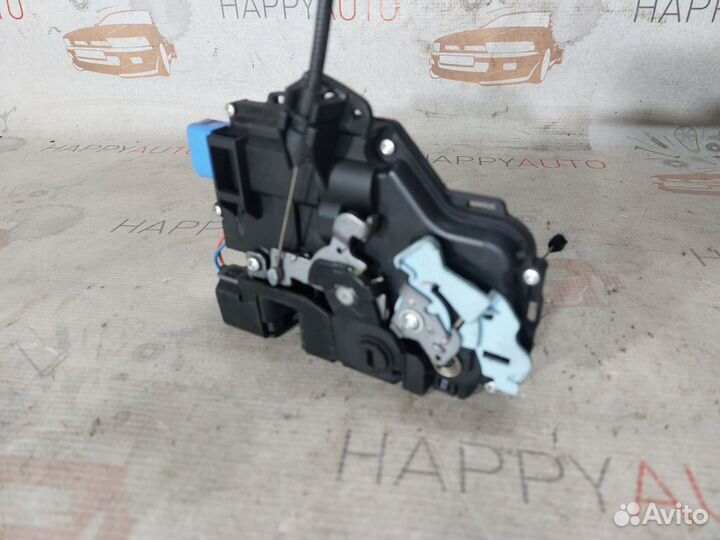 Замок задней правой двери Skoda Octavia A5