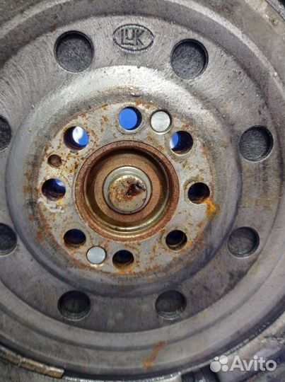 Маховик Audi A6C5 седан AFB 1999