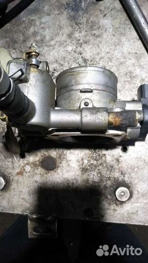 Дроссельная заслонка