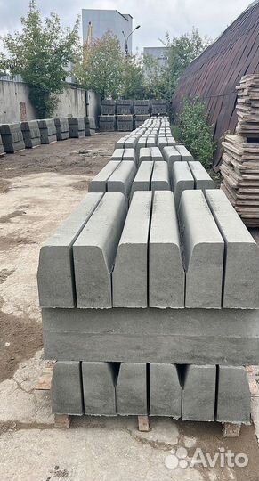 Бордюр и плитка с монтажом