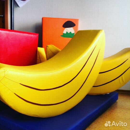 Мягкие игровые кресла и пуфики