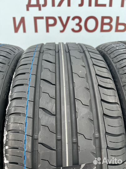 Royal Black Royal Performance 225/40 R18 92W