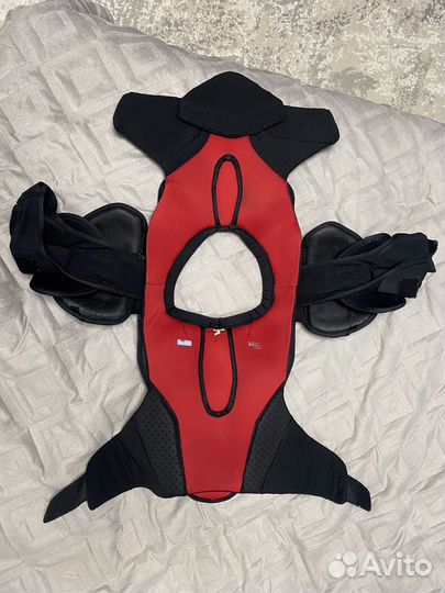 Нагрудник хоккейный sr m