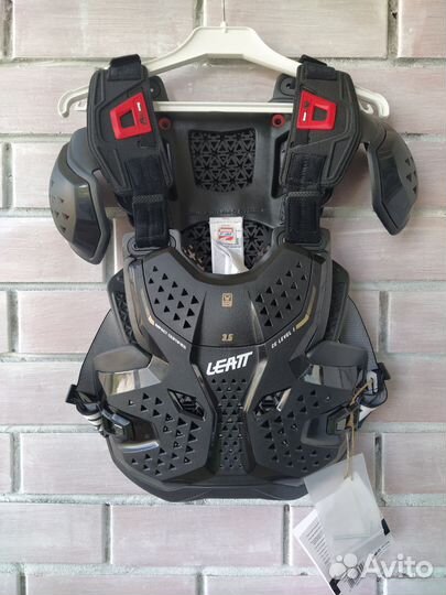 Панцирь leatt Chest Protector 3.5pro