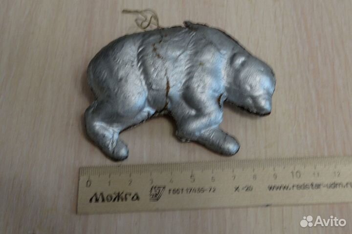 Елочная игрушка Медведь. Дрезденский картонаж