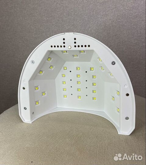 Лампа для ногтей