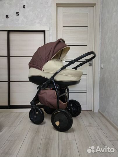 Коляска 3 в 1 Tutis Zippy