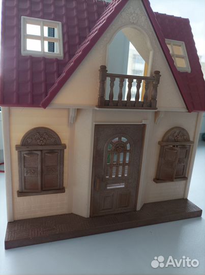 Домик с мебелью мама зайчиха и двое зайчат