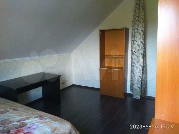 Комната 14 м² в 4-к., 2/2 эт.