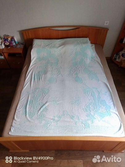 Кровать двухспальная с матрасом бу 160 200