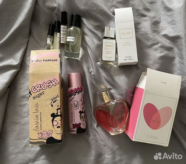 Женские духи пакетом