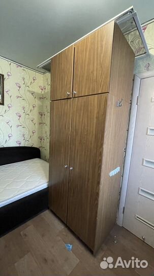 Полка навесная и шкаф бу