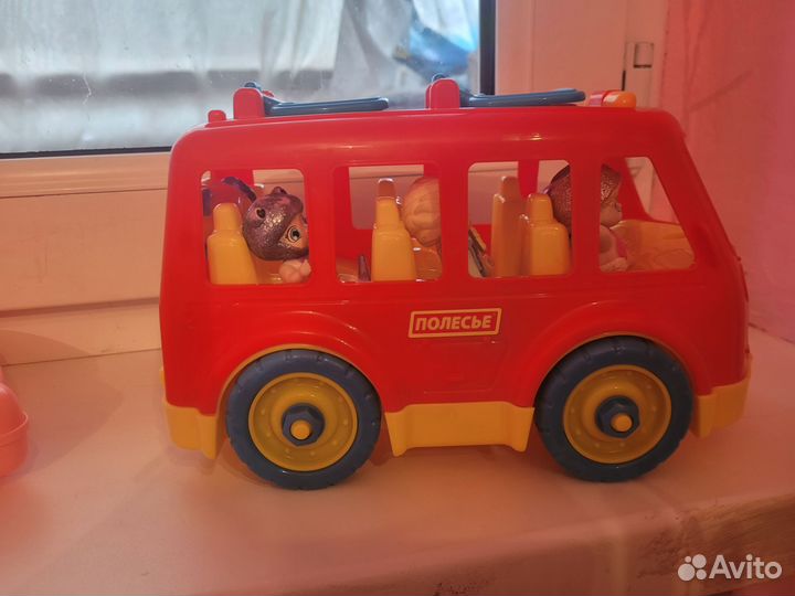 Игрушка автобус