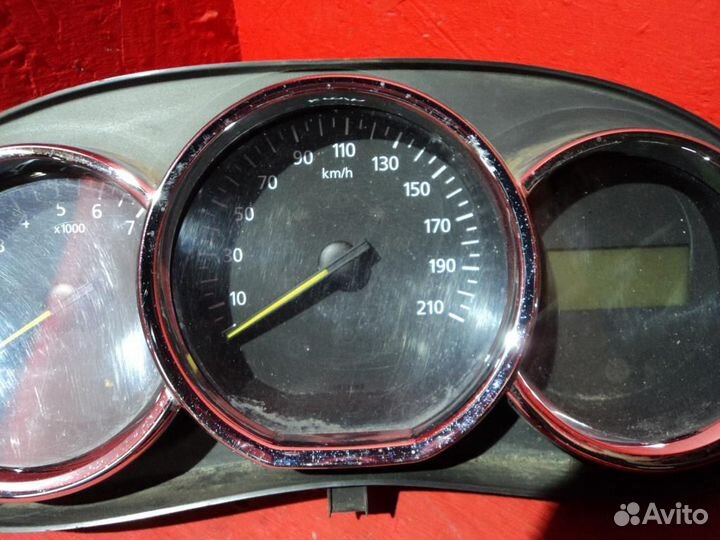 Панель приборов Рено Логан 2 2015