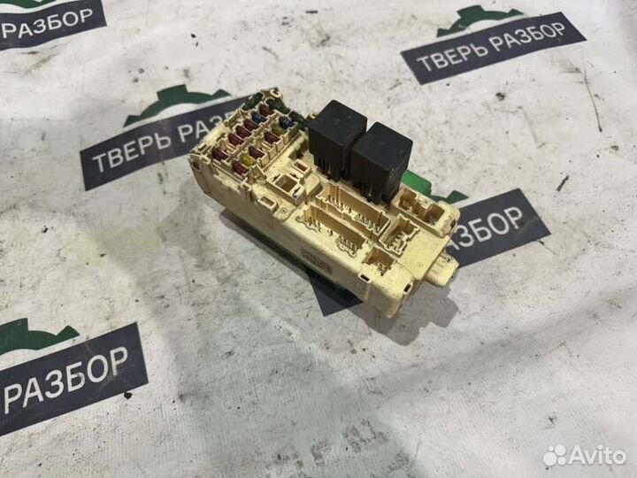 Блок предохранителей Mitsubishi Galant 8 2.4