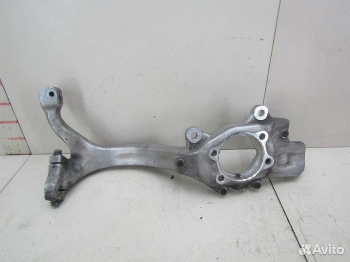 Кулак поворотный передний левый Audi Allroad quat