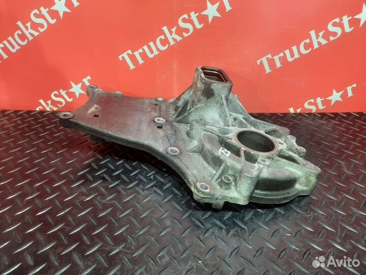 Корпус помпы двигателя