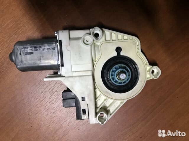 Мотор стеклоподъемника Audi A6 C6 Зад прав