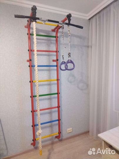 Детская шведская стенка бу с турником