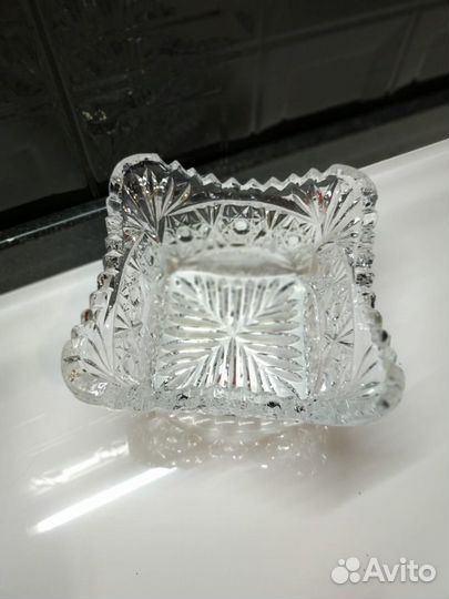 Хрустальная ваза