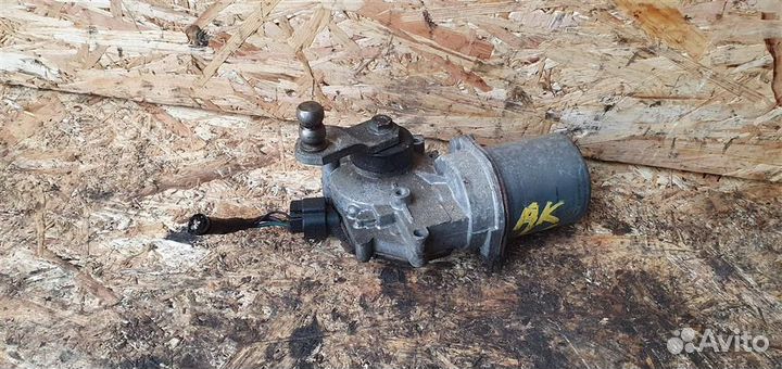 Моторчик стеклоочистителя передний Cadillac SRX 1